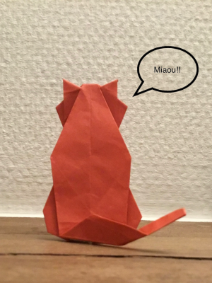 Cat_Seen_from_the_Back_-_Satoshi_Kamiya.png